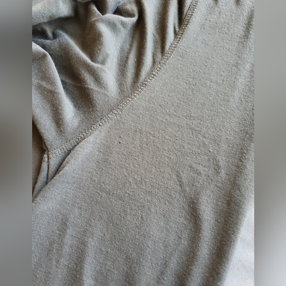 Rainforest Gray Long Sleeve Shirt Casual Athletic Wear Men's Size Medium - Picture 8 of 8